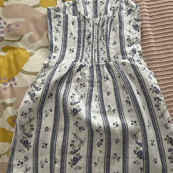 Reformation Birgitte blue flowers - Picture 5 of 7